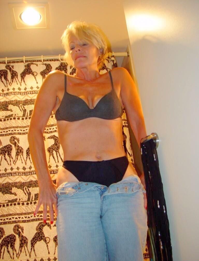 Hot Wife Justine 