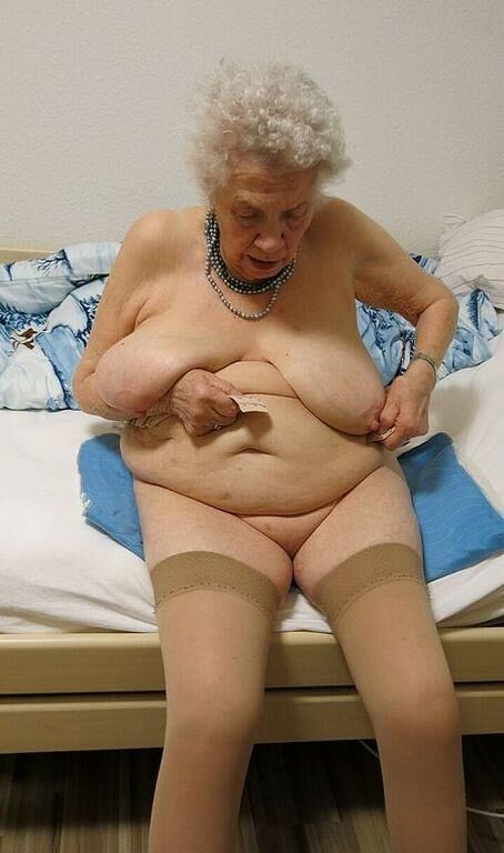 Gizelle une vieille grand-mère je me branle
