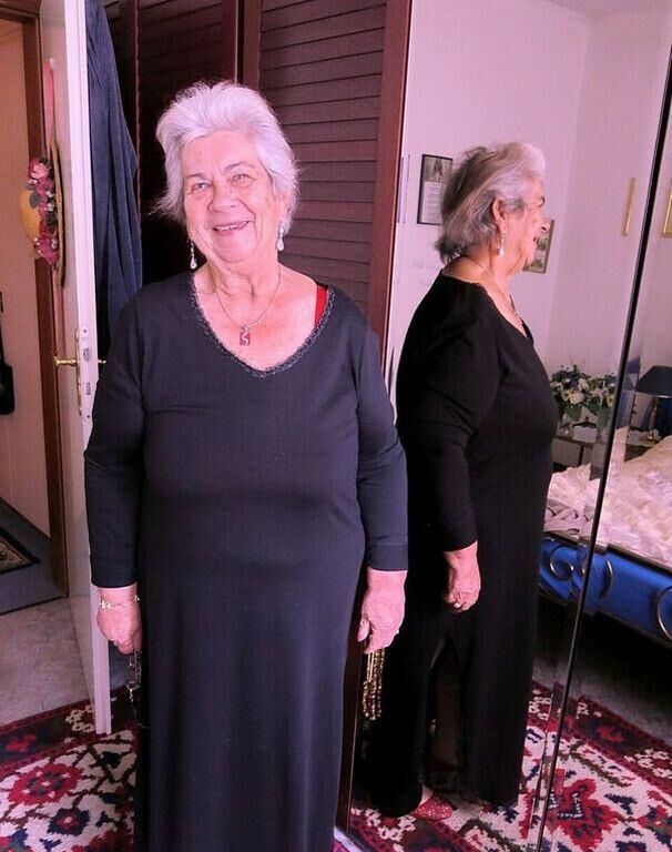 Renee une vieille grand-mère je me branle