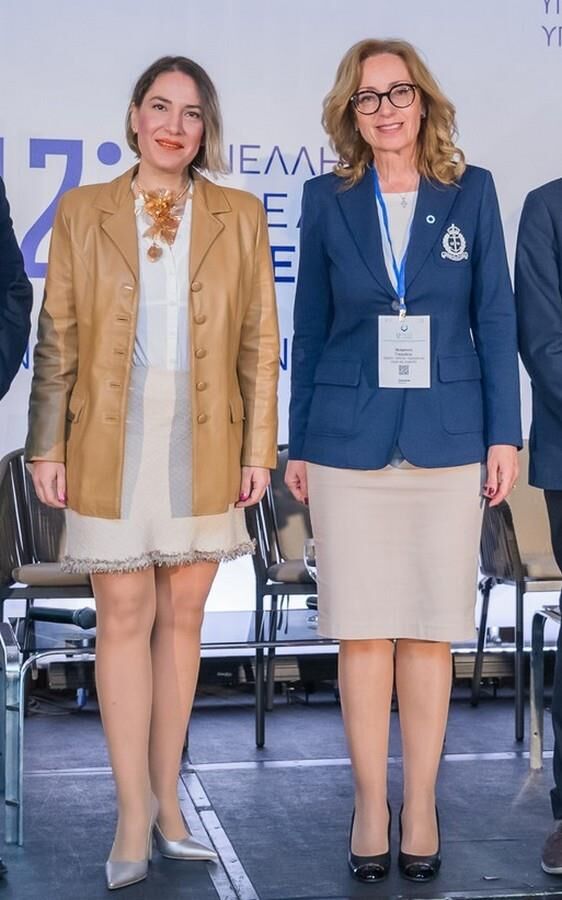 GILF Biz Bitches in Pantyhose PH Fuckable Old Bitches