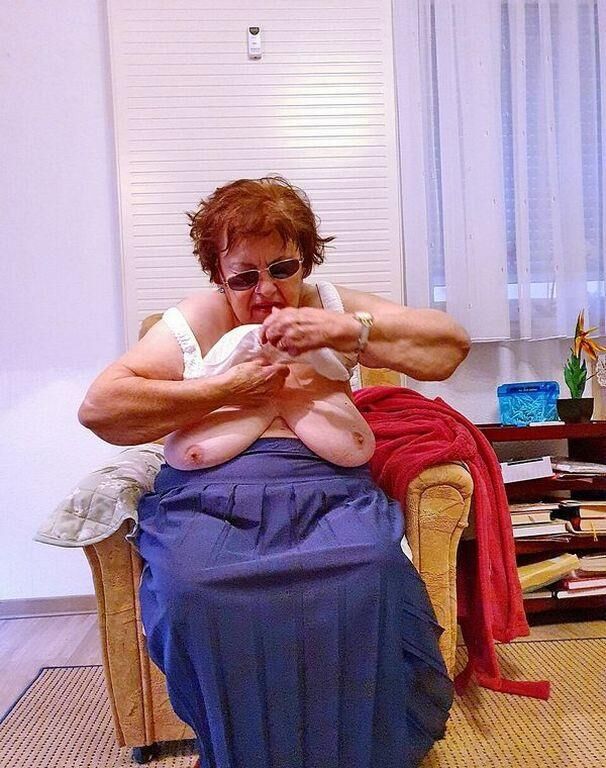 Beryl une vieille grand-mère je me branle