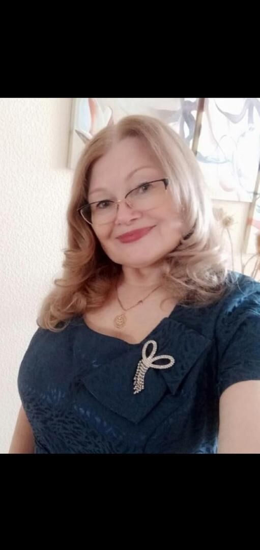 Mature blonde Lidia from Moscow