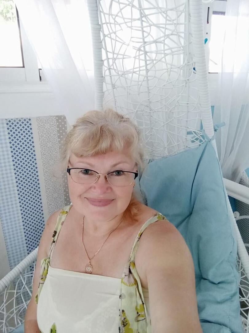 Mature blonde Lidia from Moscow