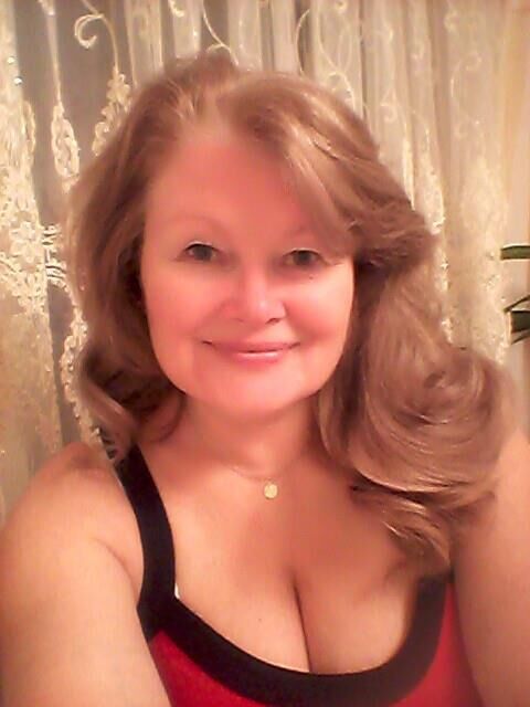Mature blonde Lidia from Moscow