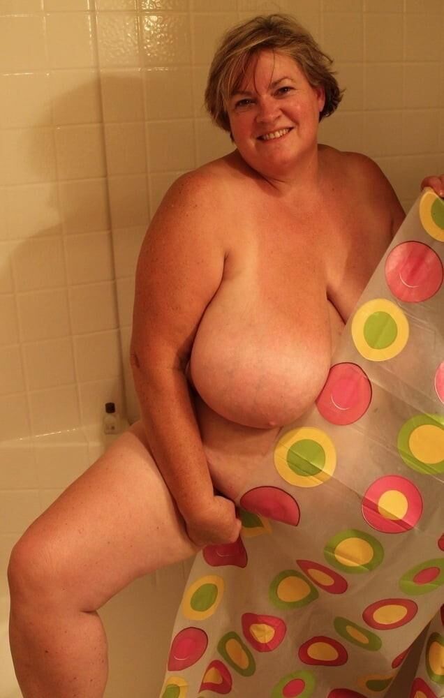 息子、ママが裸になっているときにトイレに来てはいけません