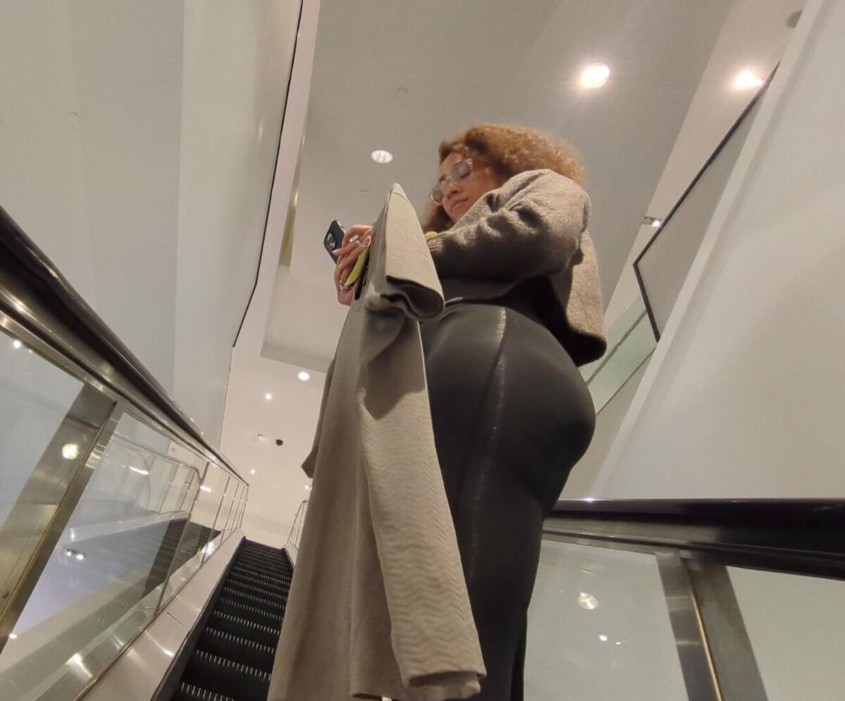 Perneiras candid pawgs
