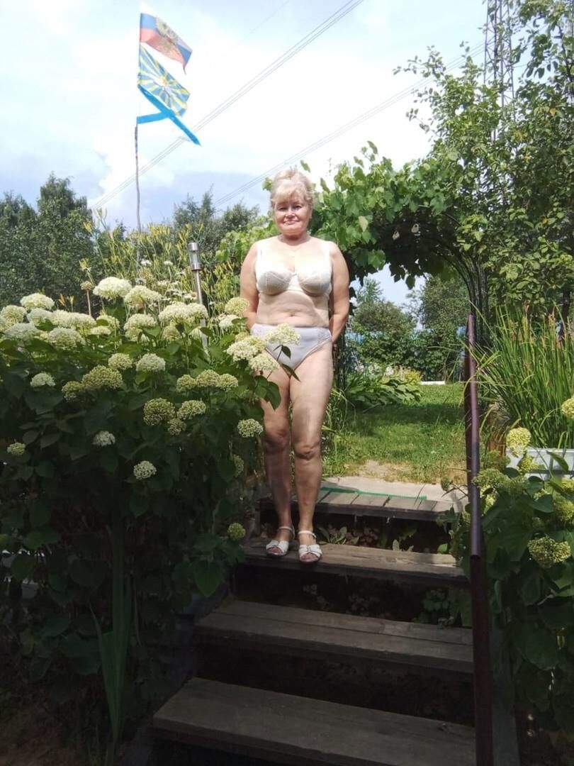 Mature blonde Lidia from Moscow