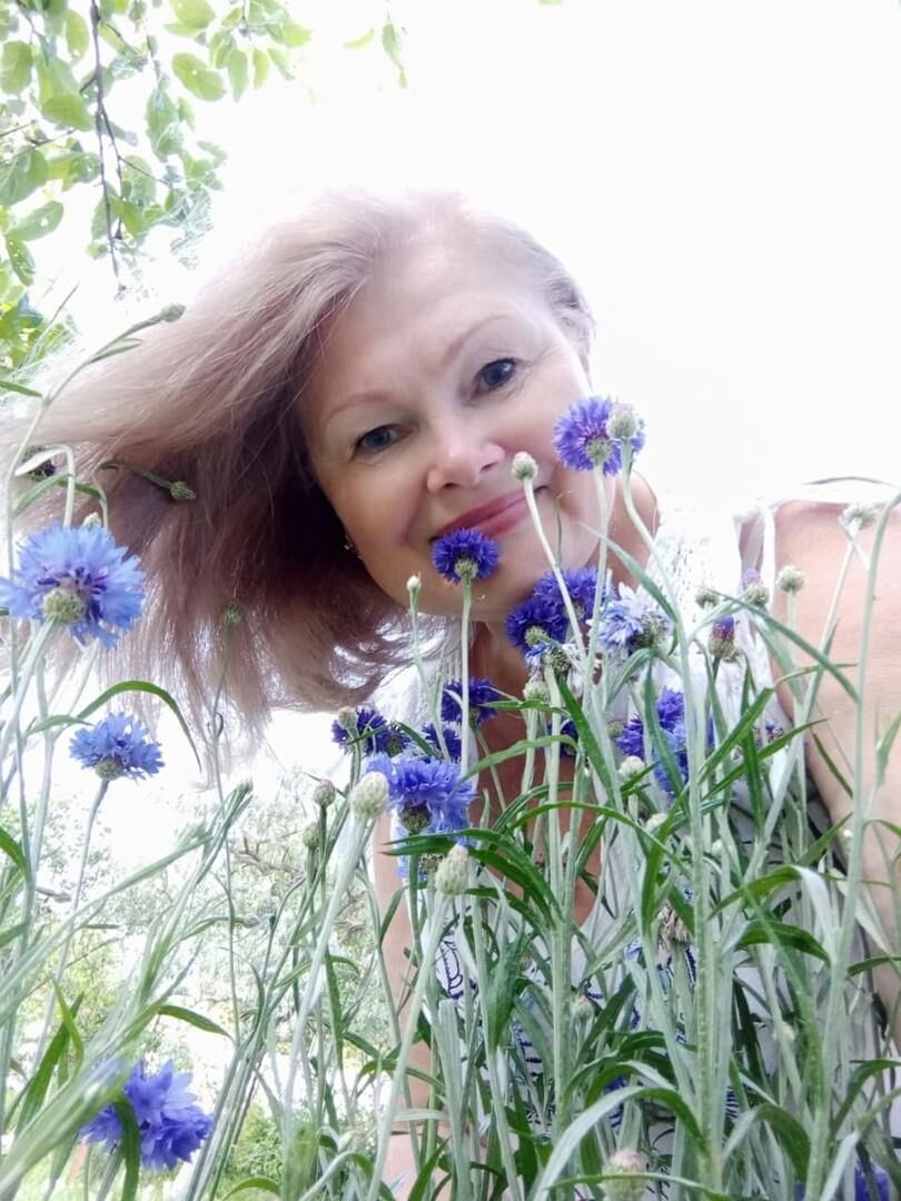 Mature blonde Lidia from Moscow