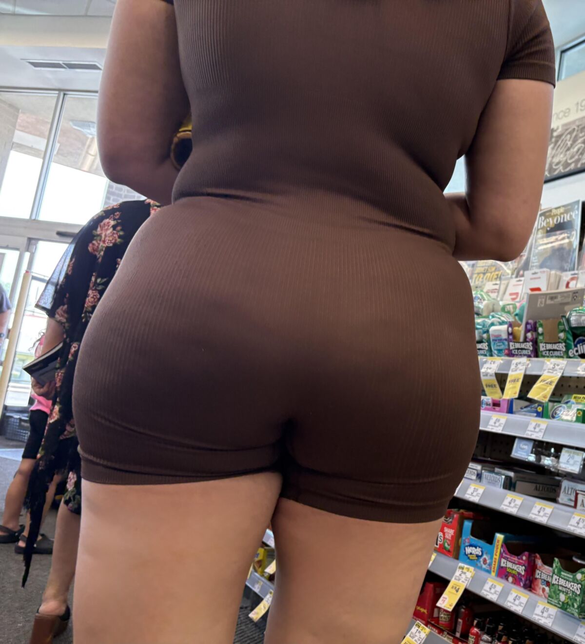 Perneiras candid pawgs