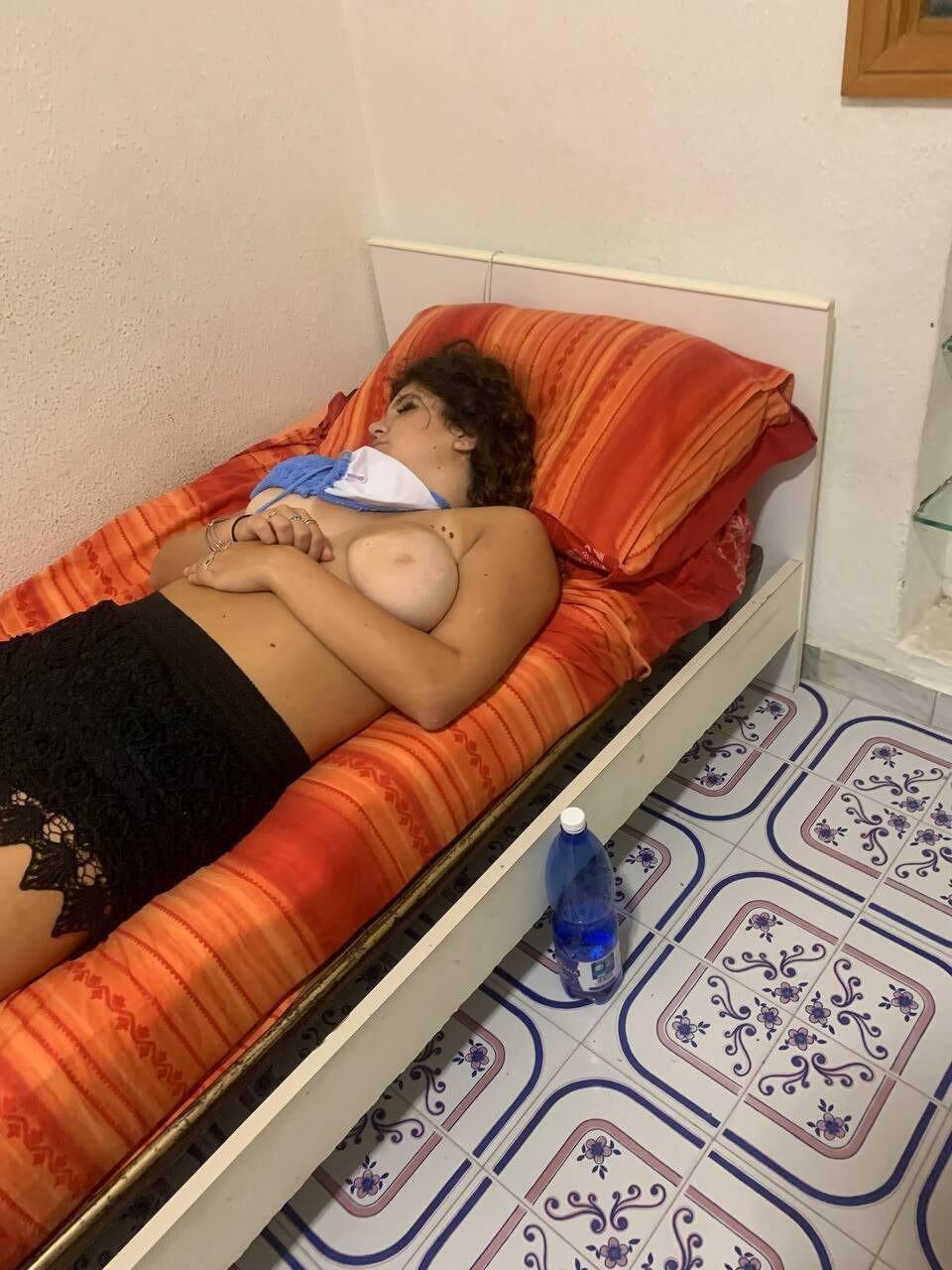 Когда мама спит, я ползу