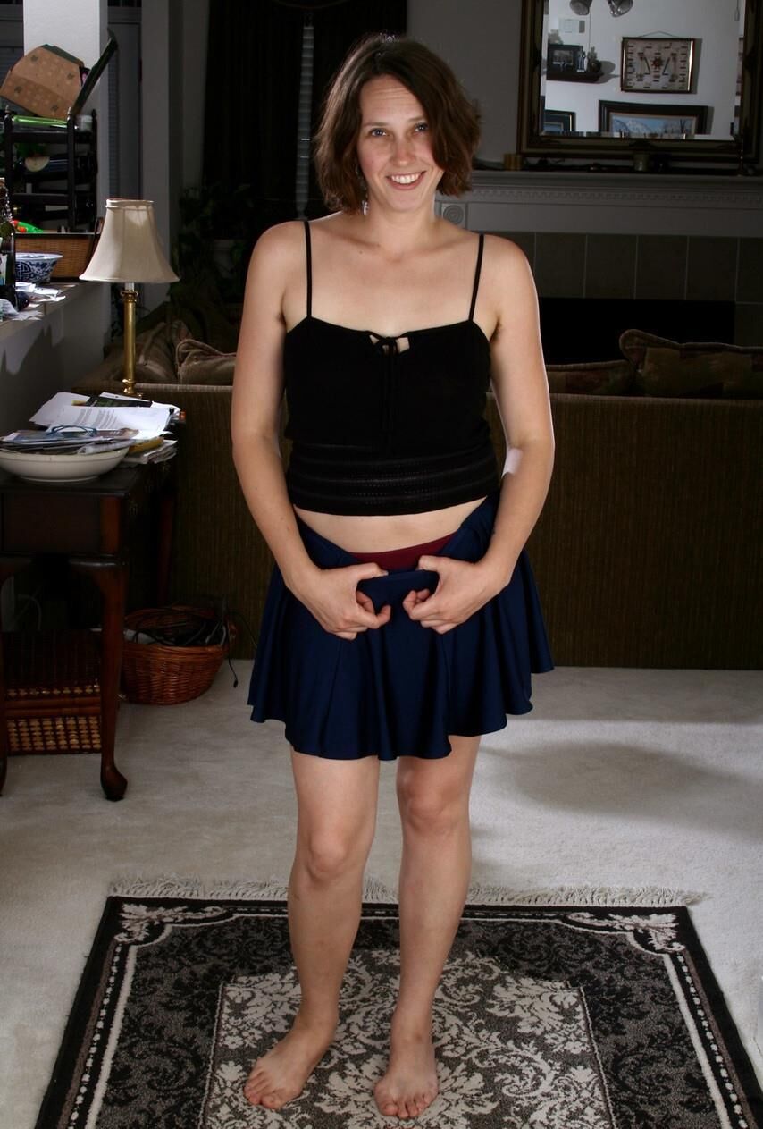 素敵なおっぱいダリアと毛むくじゃらのインクのブルネット熟女