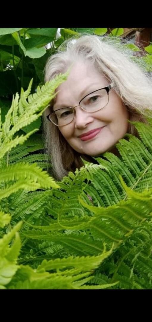 Mature blonde Lidia from Moscow