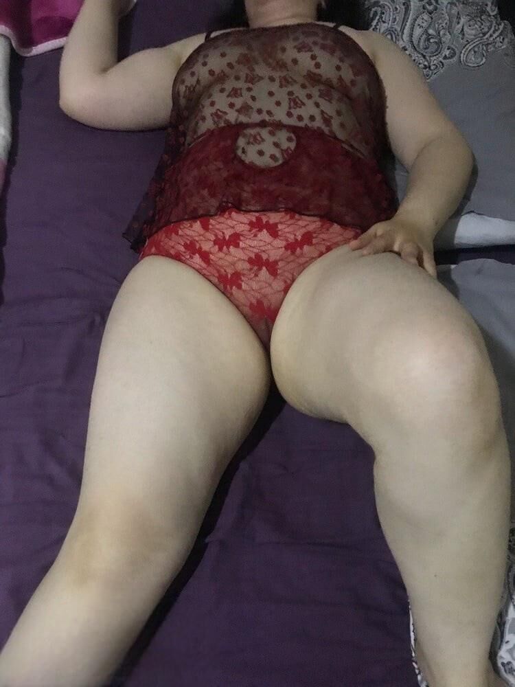 TR Blonde Wife