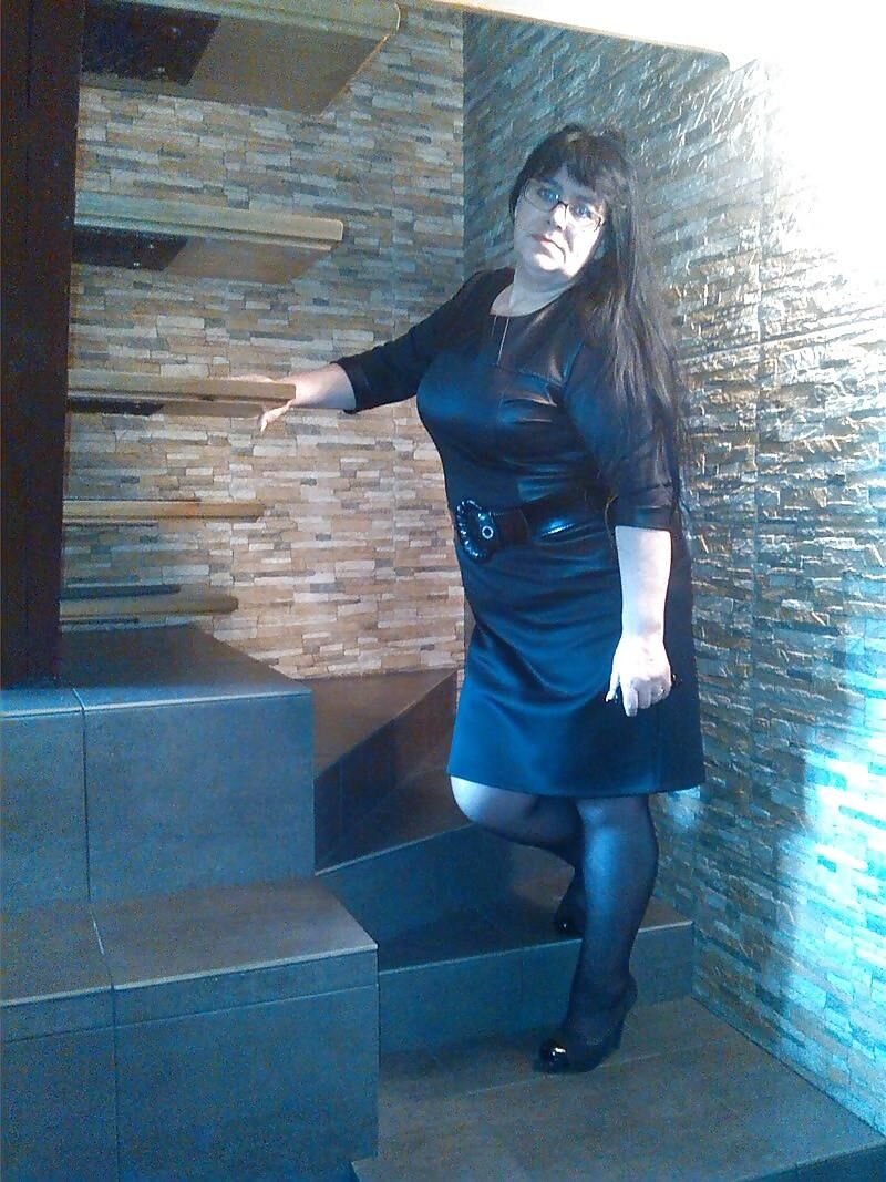 Уродливая зрелая шлюха