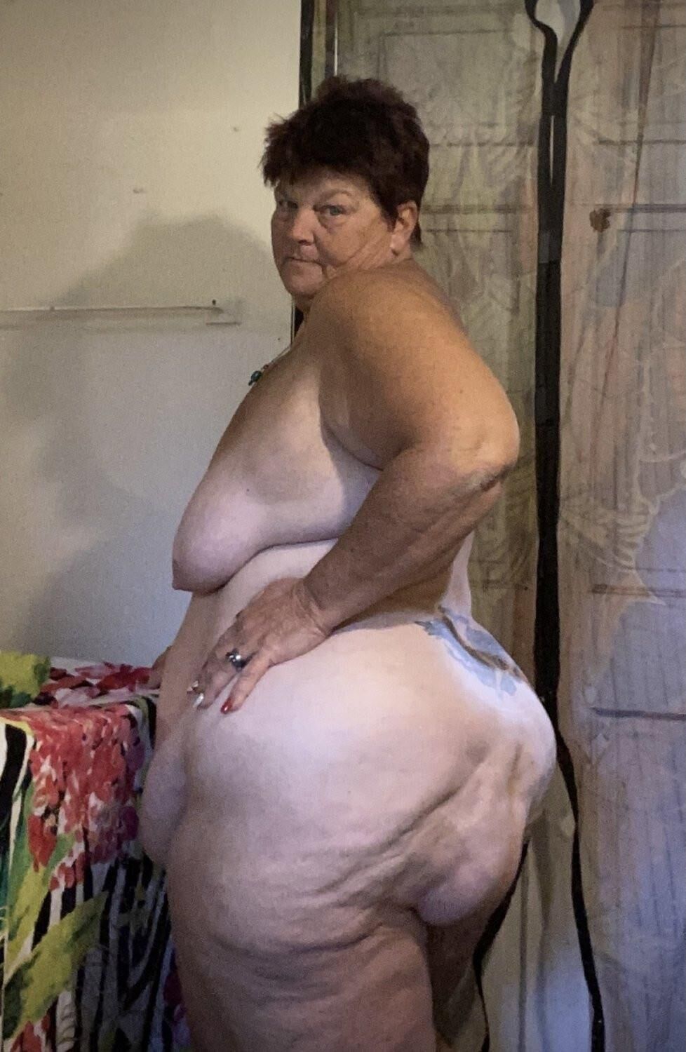 Incredible SSBBW GILF