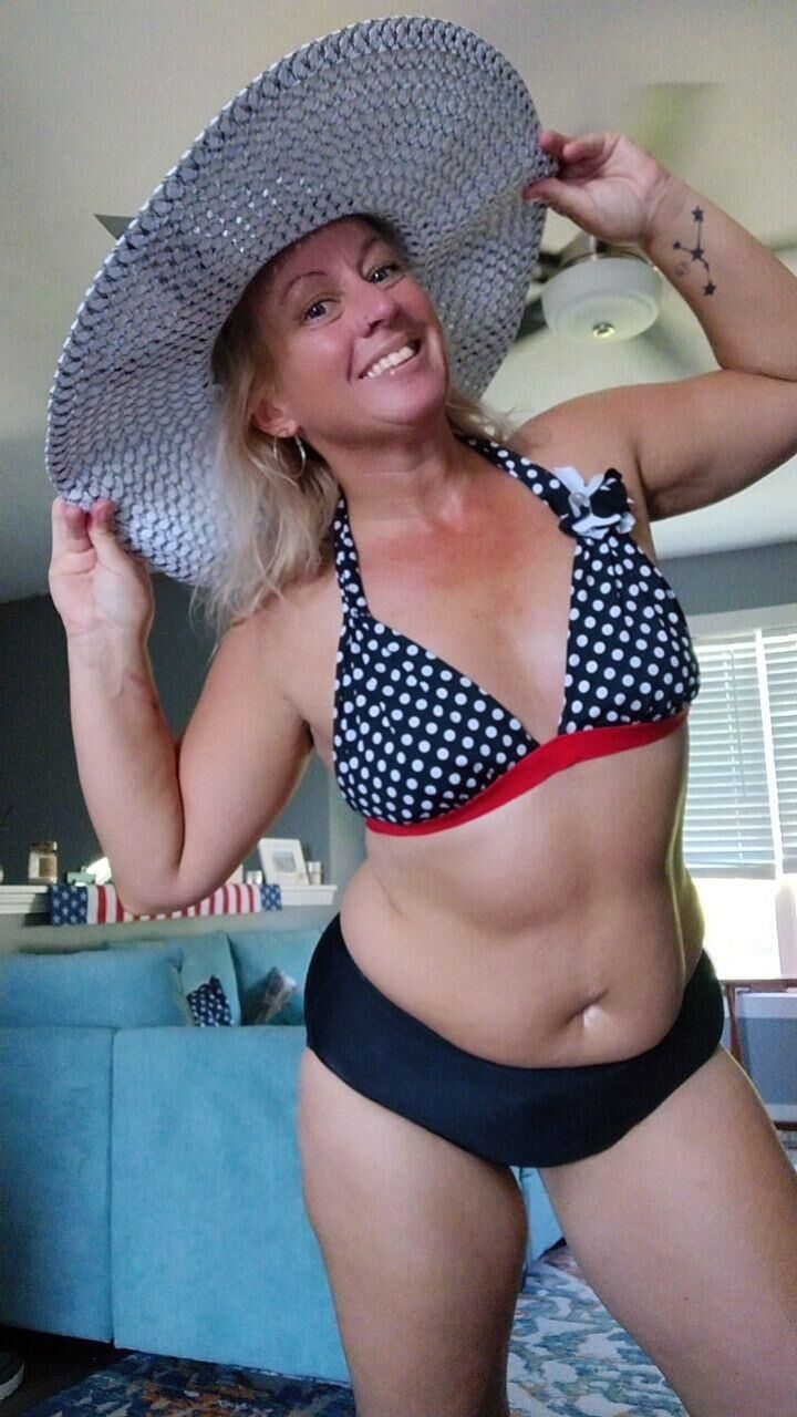 MILF Next Door Tara