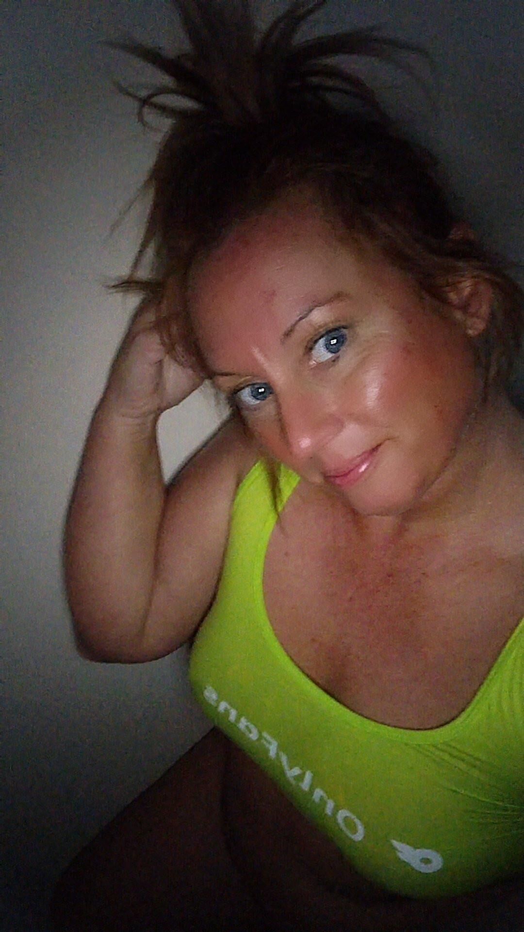 MILF Next Door Tara