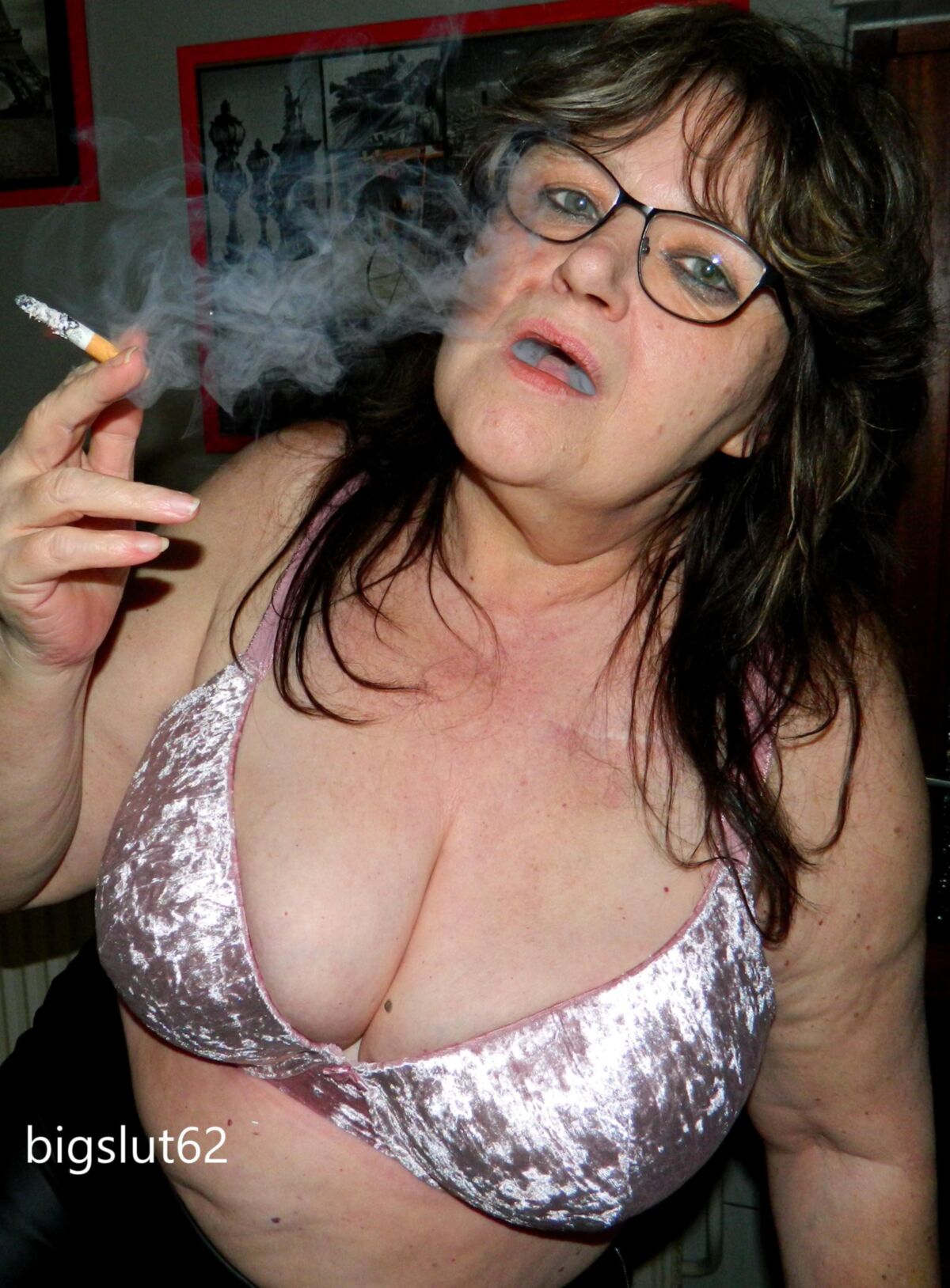 Jerk off and cover me with your hot cum when I smoke, tribute me