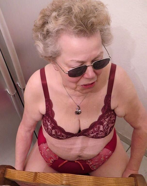 Melonie uma avó velha que eu me puxei