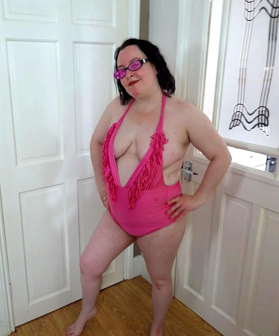 A woman and her natural body!