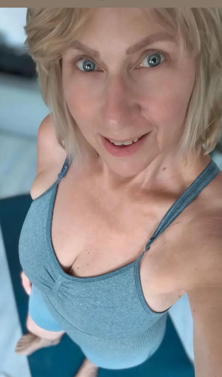 sexy mature slut Sabine