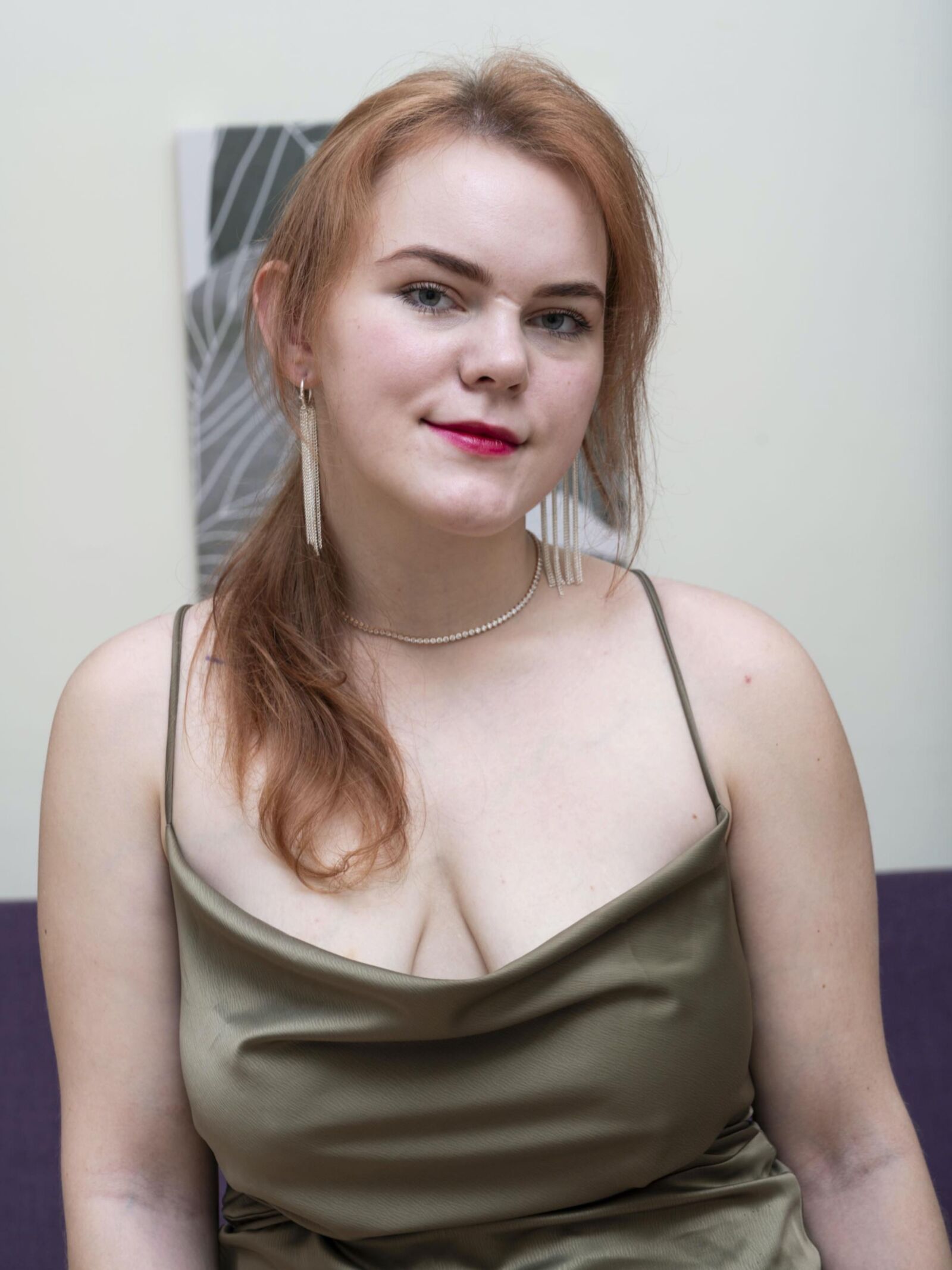 Alana Masturbates on the floor