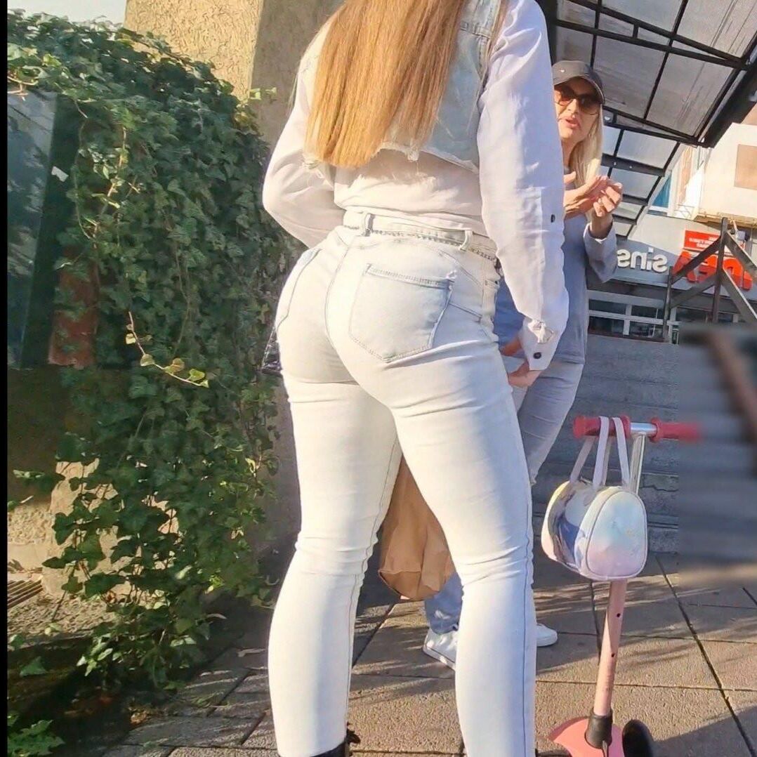 Mãe sincera com bunda sexy
