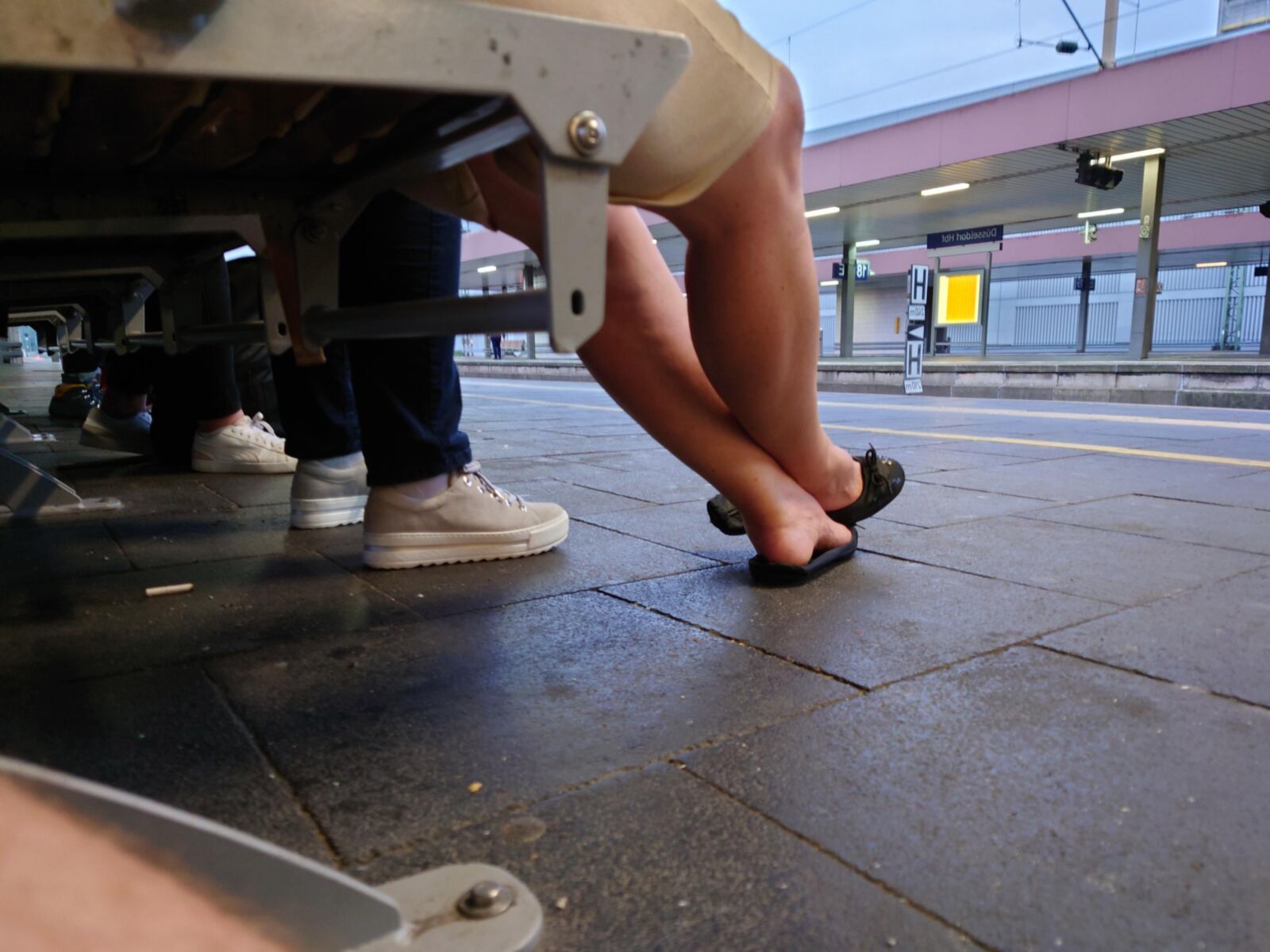 Shoeplay в разрушенных квартирах