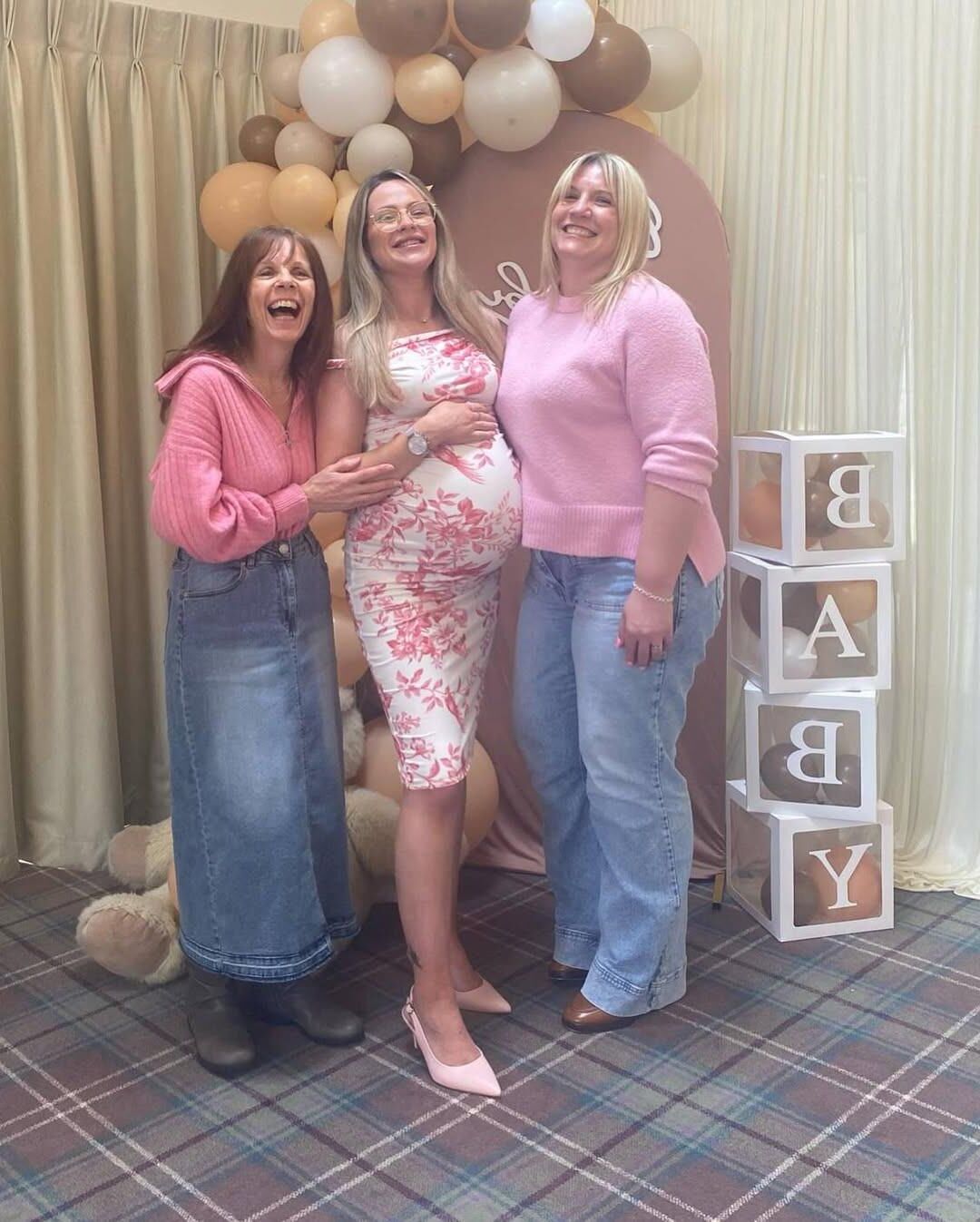 Pregnant whores 