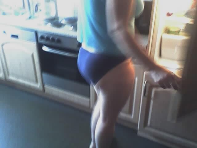 ma maman allemande laide potelée