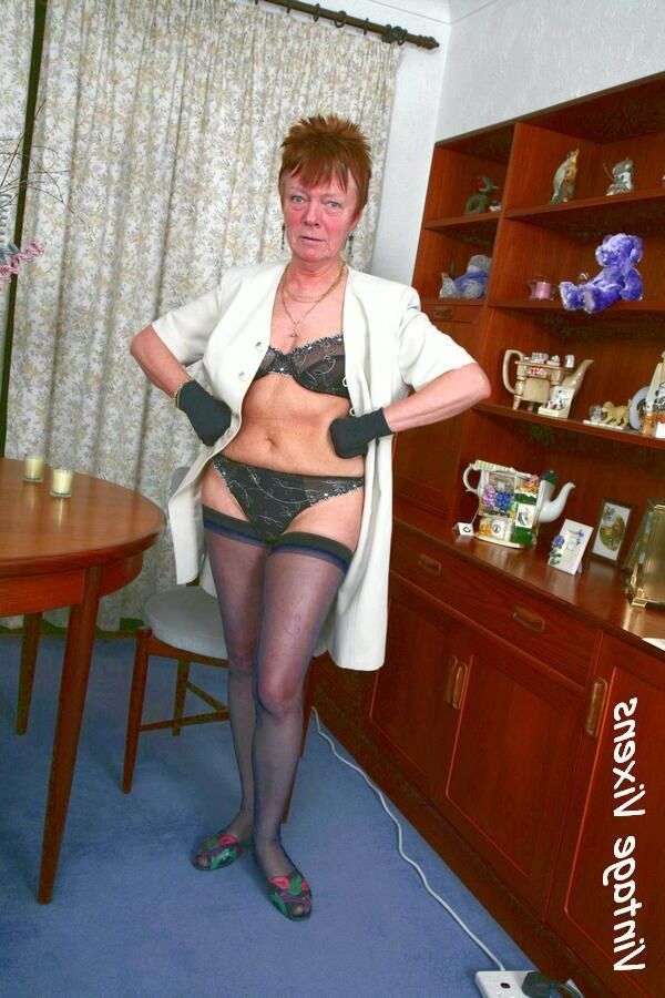 Libby se pavane (vixens vintage