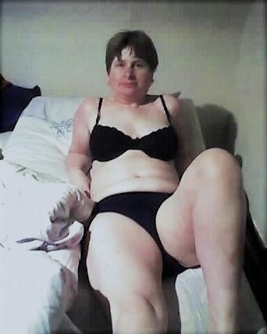 ma maman allemande laide potelée