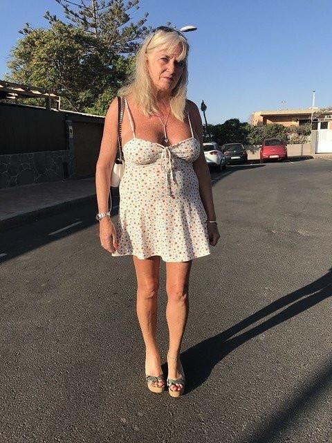 MATURE MILFS GRANNY 