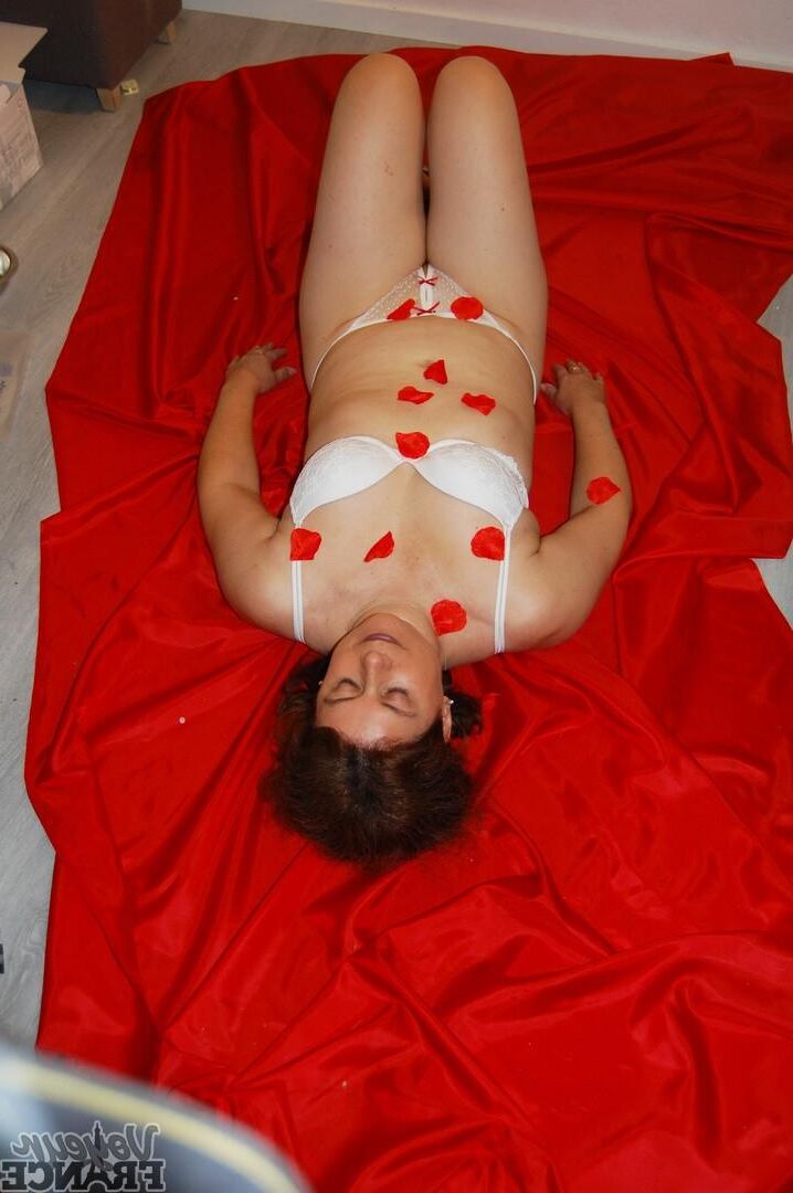Mature naturelle de Belgie Elle