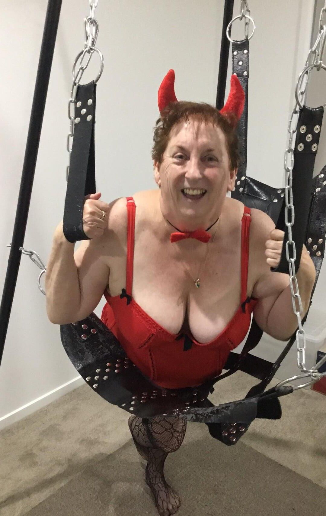 aussie_gilf_queen