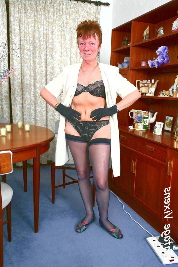 Libby se pavane (vixens vintage