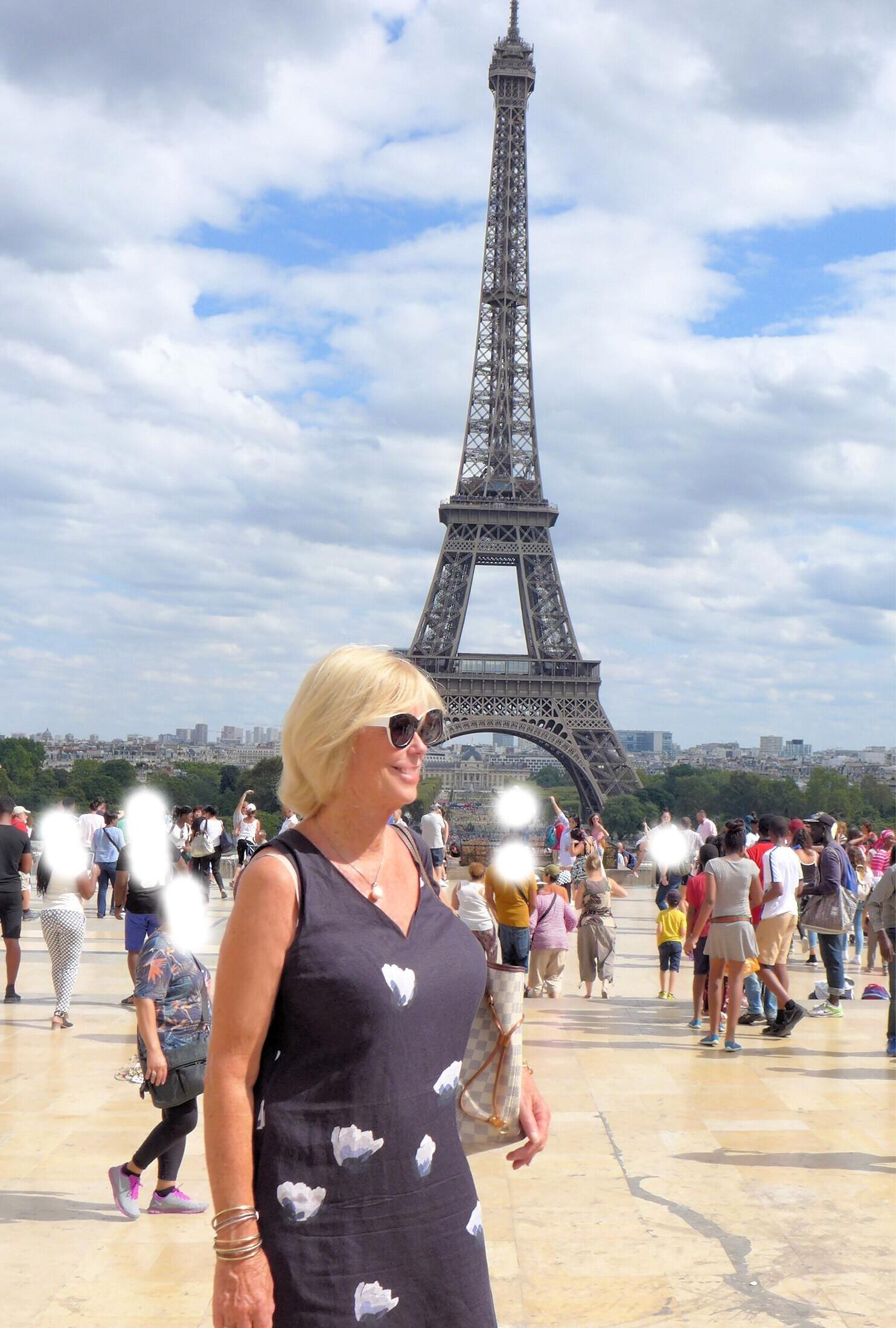 ¡Nuestra encantadora Diane está destinada a Europa, Francia es la primera!