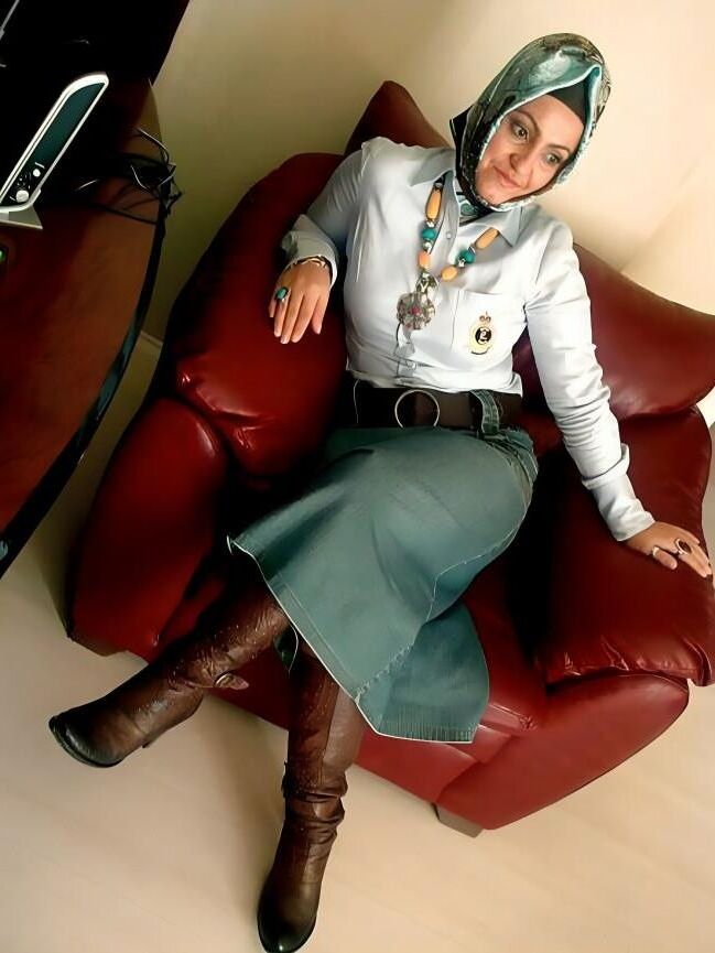 VINTAGE TURKISH HIJAB SEXSI PHOTO 