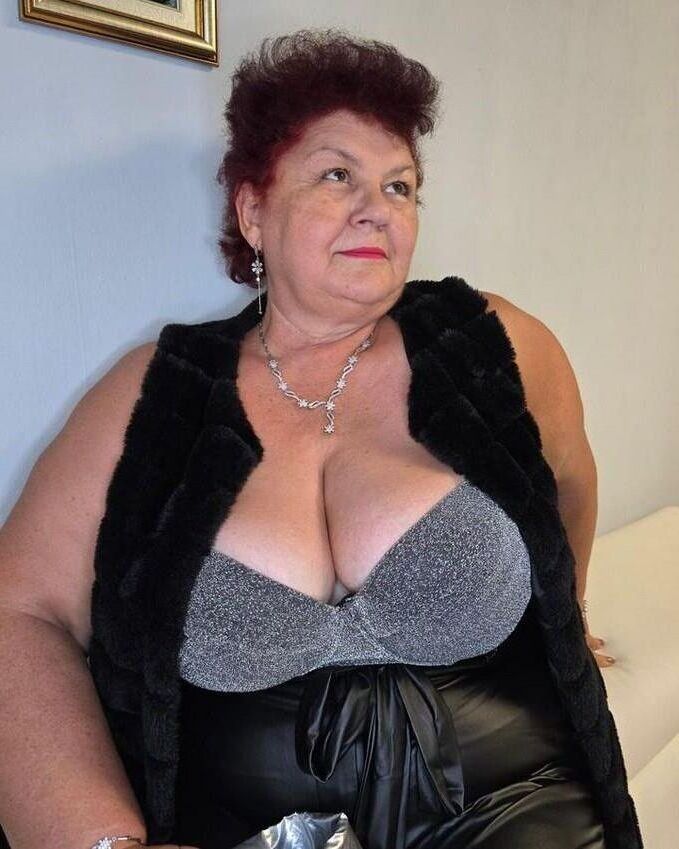 + non nude beautiful old granny dears 