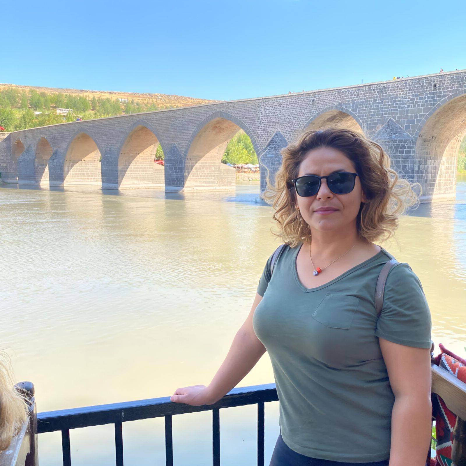 Türkische reife Dame Bild