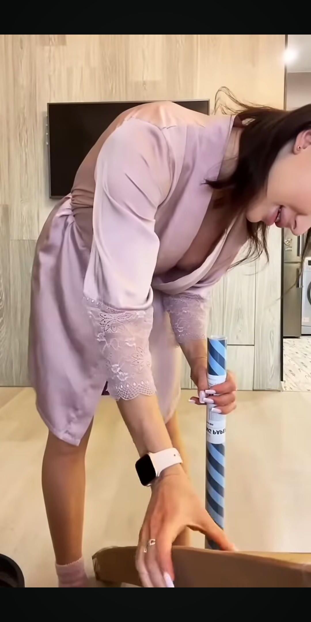 Puta madura downblouse
