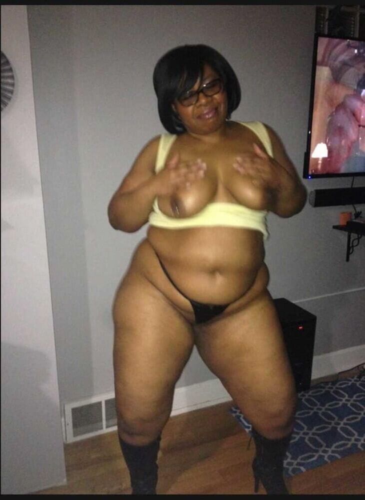 Black MILFs & GILFs