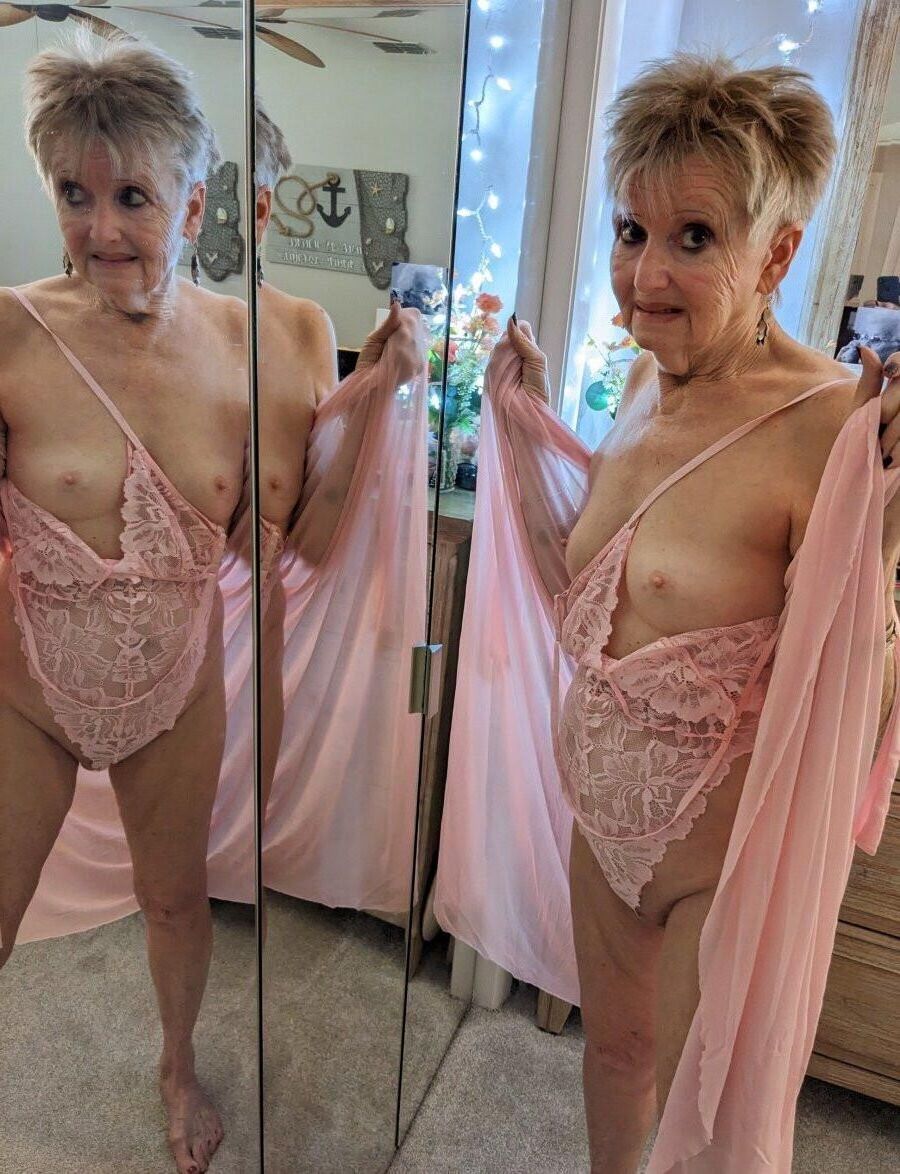 Mom, submit to your son, strip! 