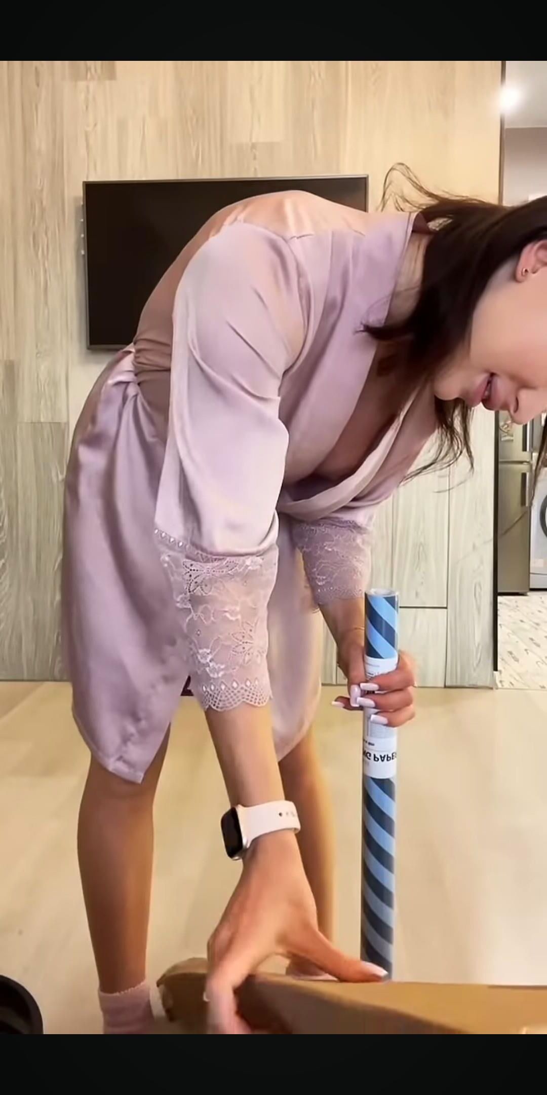 Puta madura downblouse