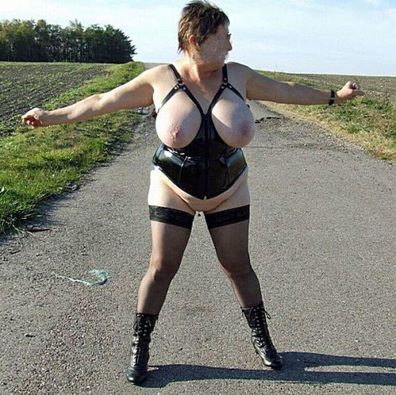 OLDER LADIES WITH BEAUTIFUL BIG BOSOMS 