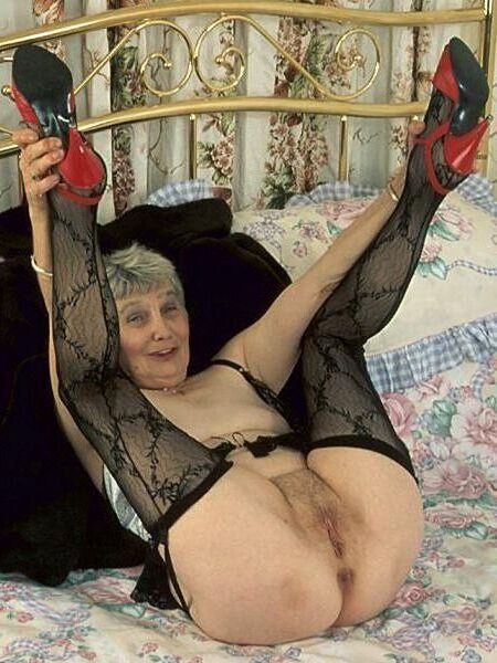 MILF\'S, Matures and Grandma\'s posing or fucking #