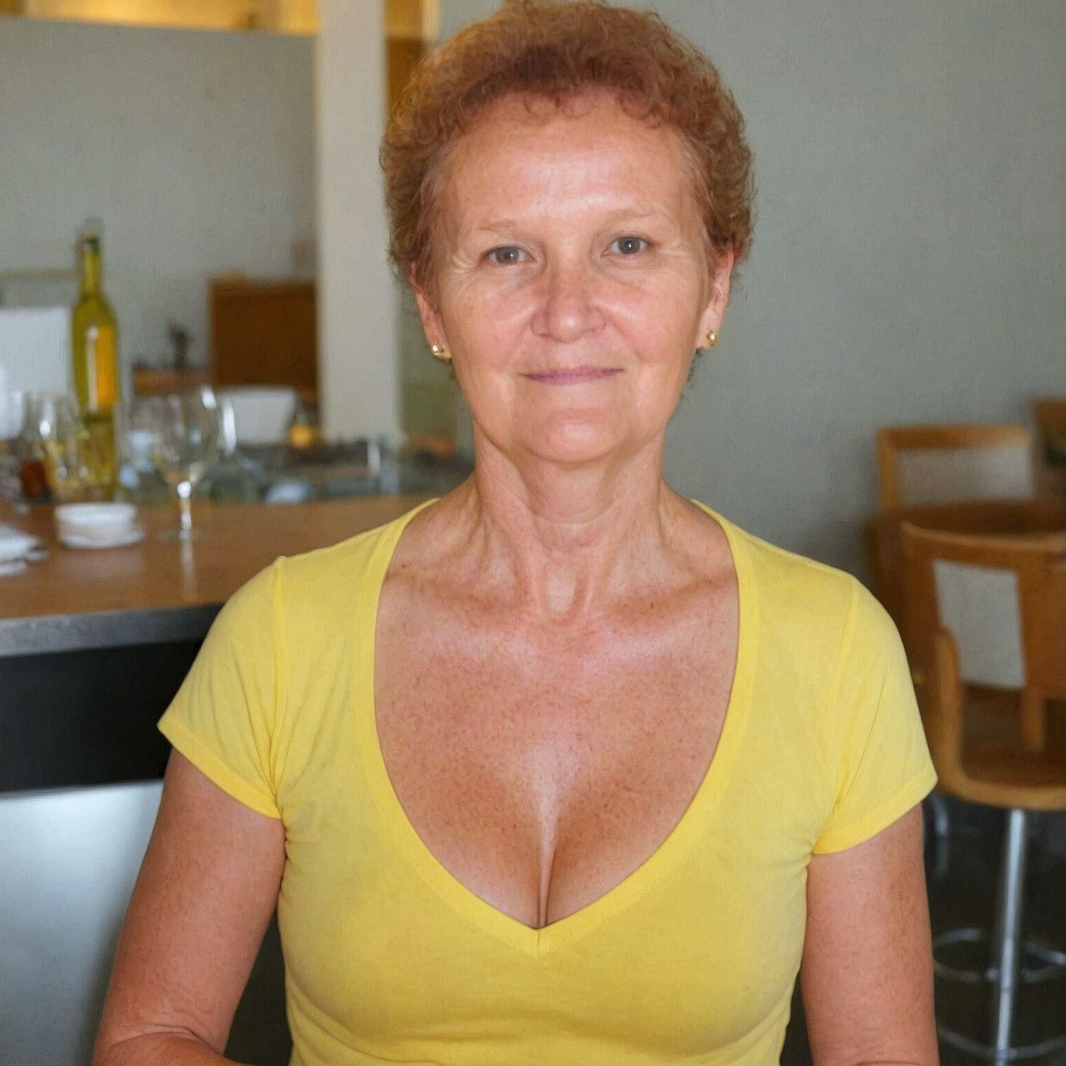 Big boobsed mature / .