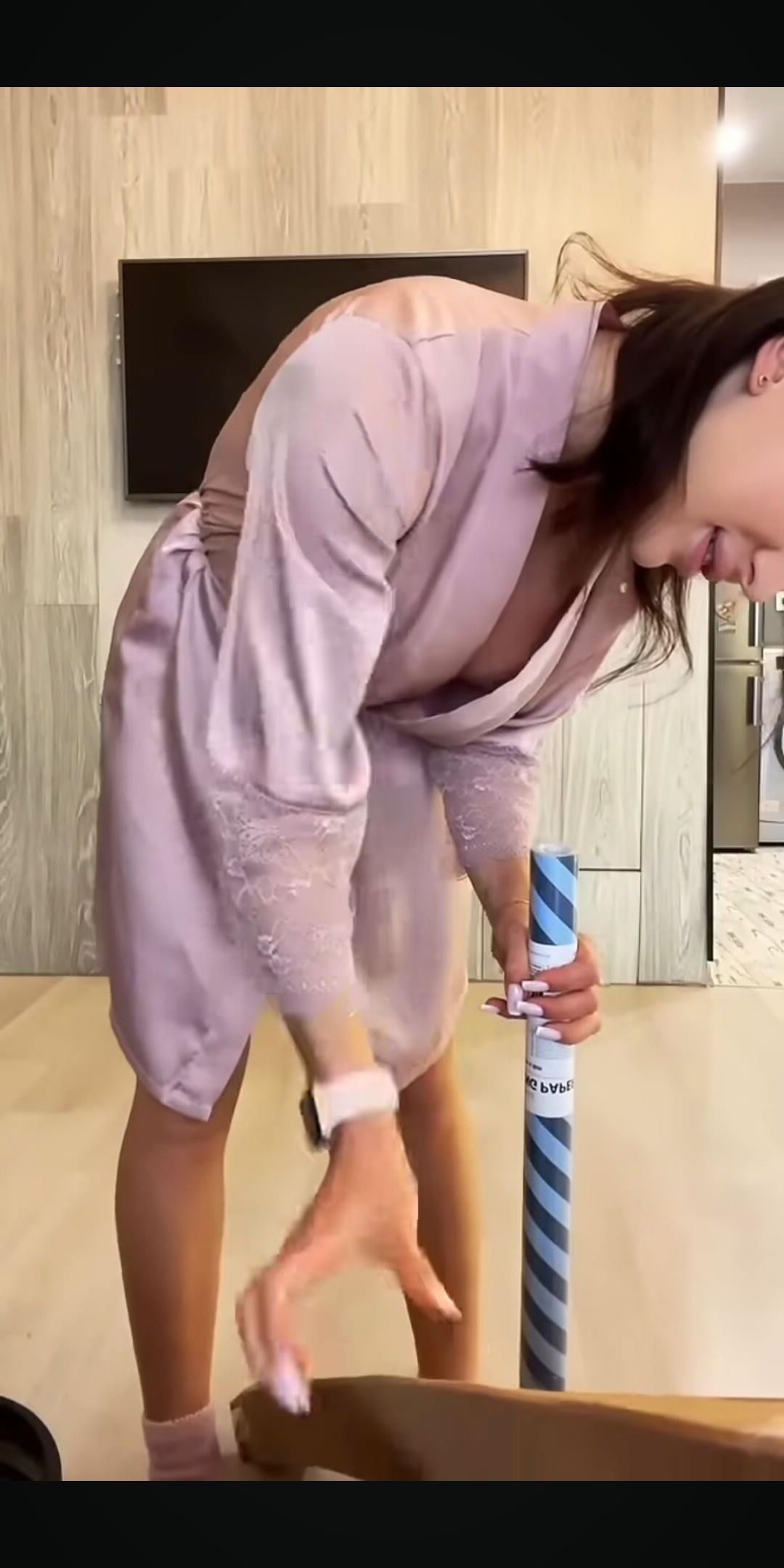 Puta madura downblouse