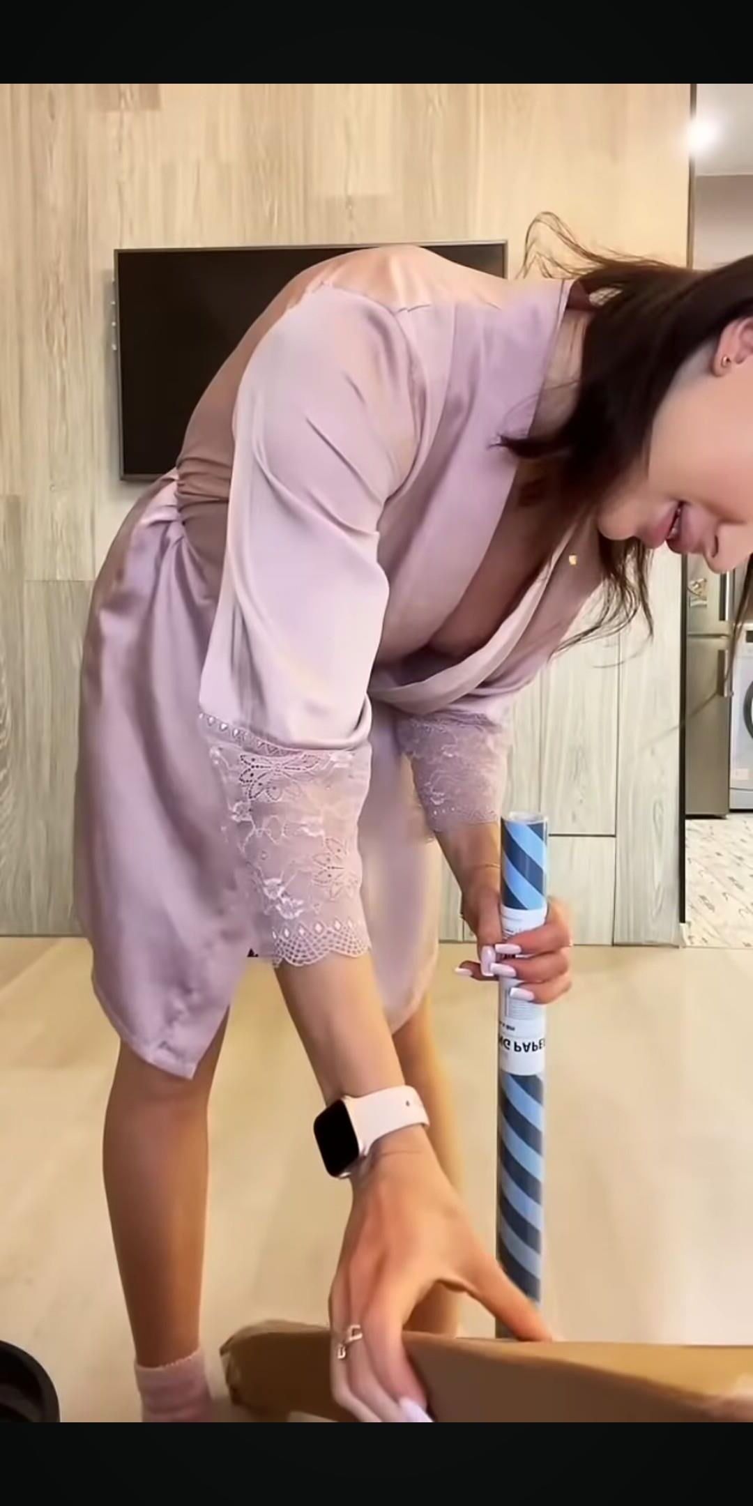Puta madura downblouse