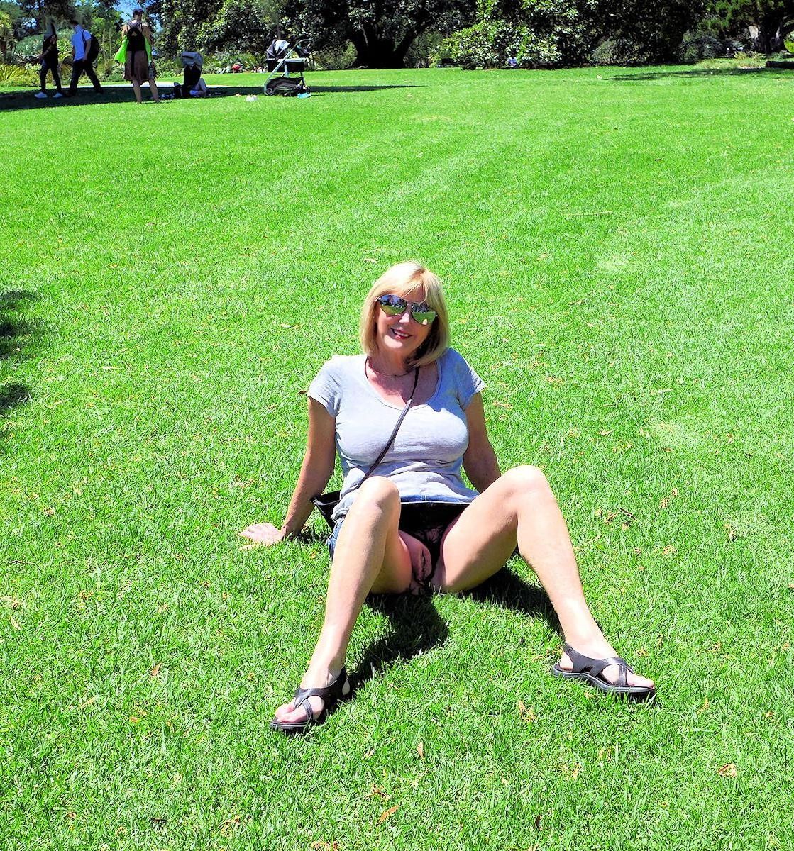 La deliciosa Lady Diane se vuelve salvaje: arbusto, playa y parques!